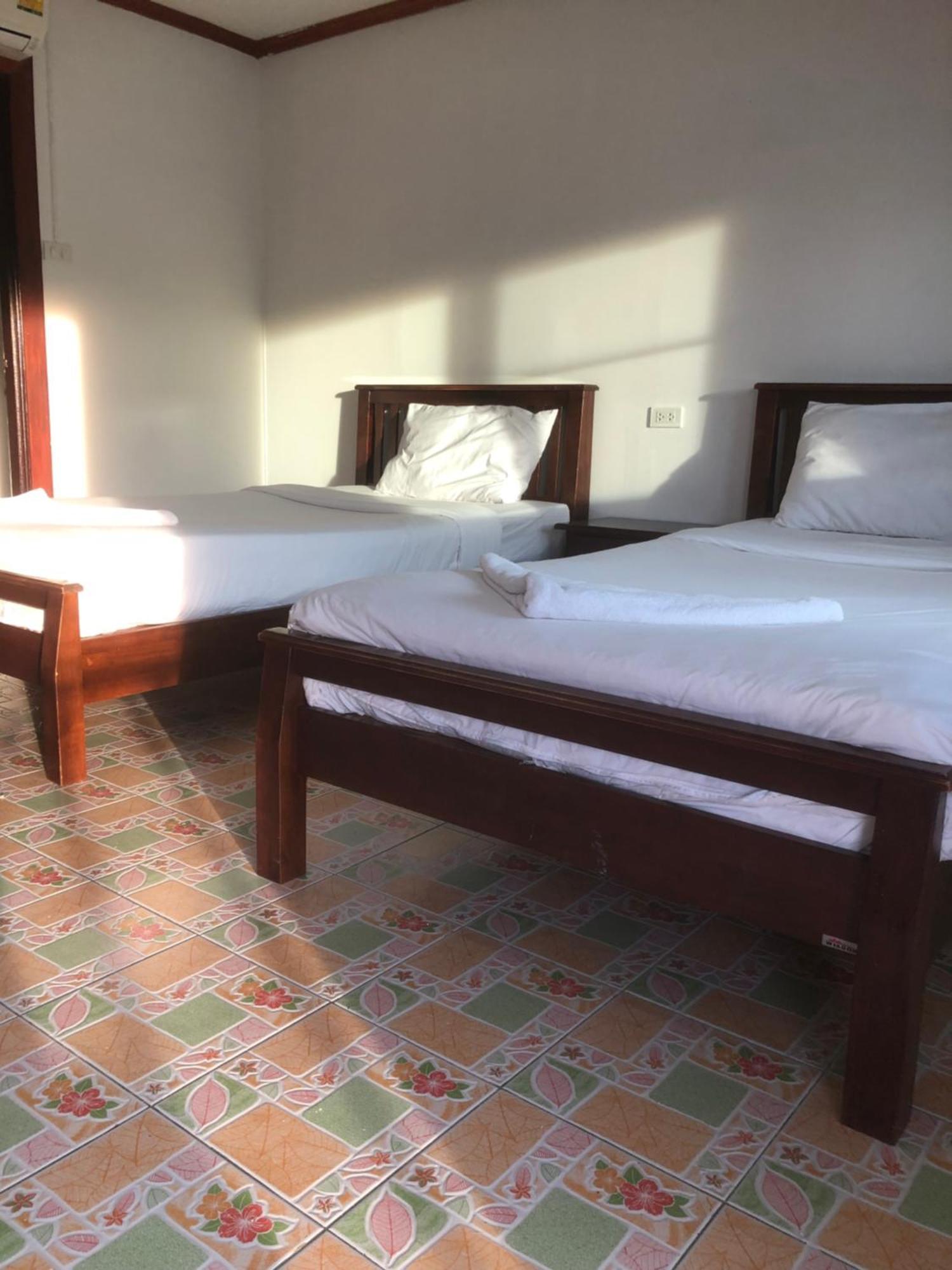 Sand Sea House Islas Phi Phi Exterior foto
