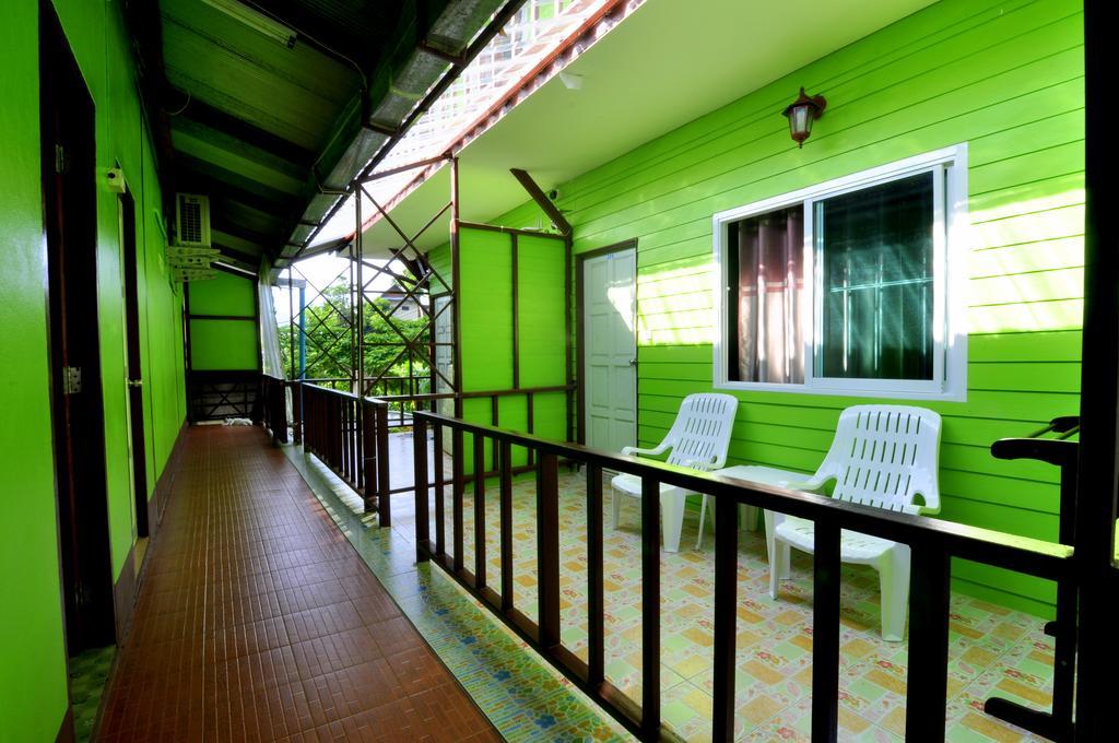 Sand Sea House Islas Phi Phi Exterior foto